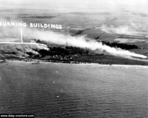 Vue aérienne du débarquement à Bernières-sur-Mer. Photo : IWM