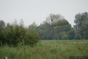 Parachutages de La Fière - Commémorations 2013 - 69ème anniversaire du débarquement de Normandie. Photo : D-Day Overlord