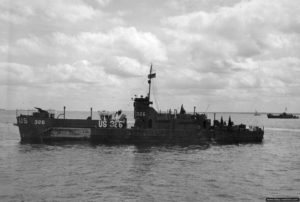 Le LCI(L)-326 dans la Manche pendant la bataille de Normandie. Photo : US National Archives