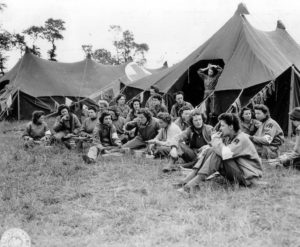 Des WAC le 15 juin 1944 au 13th Field Hospital de Saint-Laurent-sur-Mer. Photo : US National Archives