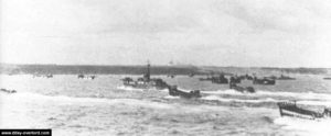 Un LCI, un LCM et un LCT en direction de la plage d'Omaha. Photo : US National Archives