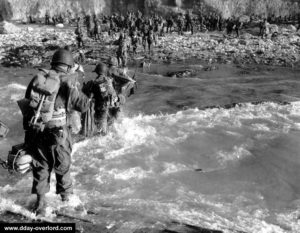 Débarquement sur Fox Red devant Colleville-sur-Mer. Photo : US National Archives