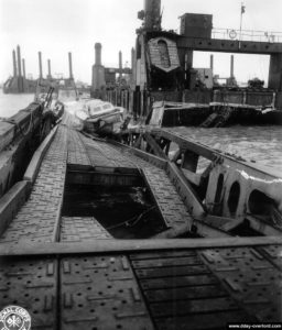 Dégâts de la tempête du 19 au 21 juin 1944. Photo : US National Archives