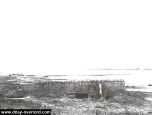 Vue d'Omaha Beach depuis la position allemande du Wn 61. Photo : US National Archives