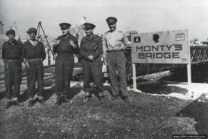 L’inauguration du « Monty Bridge » qui remplace le pont reliant Caen à Vaucelles détruit. Photo : IWM