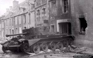 L’épave du char Cromwell du 5th Royal Horse Artillery ayant appartenu au capitaine Paddy abandonné à Villers-Bocage. Photo : Bundesarchiv