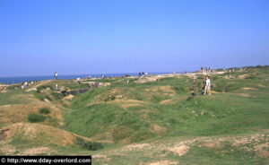 Les cratères de la Pointe du Hoc, occasionnés par plusieurs mois de bombardements. Photo : D-Day Overlord