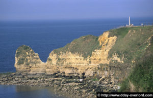 Vue de la Pointe du Hoc à partir des falaises ouest. Photo : D-Day Overlord