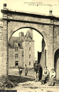 Le château Saint-Paul de Saint-Pierre-du-Mont en 1920