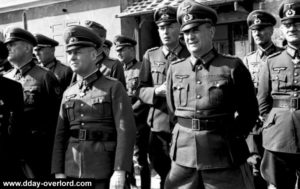 L'essai du 11 mai 1944 se fait en présence du maréchal Erwin Rommel. Photo : Bundesarchiv