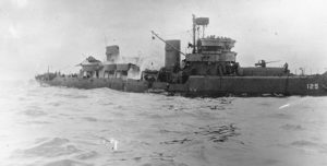 Le 7 juin 1944, l'USS Tide heurte une mine sous-marine devant Utah et coule. Photo : US National Archives