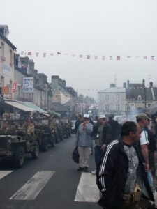 Sainte-Mère-Eglise - Commémorations 2004 - 60ème anniversaire du débarquement et de la bataille de Normandie. Photo : D-Day Overlord