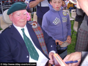 Bill Millin - Colleville-Montgomery - Commémorations 2009 - 65ème anniversaire du débarquement de Normandie. Photo : D-Day Overlord