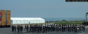 Cérémonie internationale d'Arromanches-les-Bains - Commémorations 2004 - 60ème anniversaire du débarquement de Normandie. Photo : D-Day Overlord