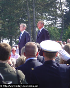 George W. Bush et Jacques Chirac - Omaha Beach - Commémorations 2004 - 60ème anniversaire du débarquement de Normandie. Photo : D-Day Overlord
