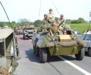 Véhicules militaires de collection - Commémorations 2004 - 60ème anniversaire du débarquement de Normandie. Photo : D-Day Overlord