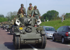 Véhicules militaires de collection - Commémorations 2004 - 60ème anniversaire du débarquement de Normandie. Photo : D-Day Overlord