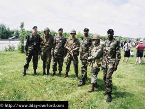 Parachutage à La Fière - Commémorations 2004 - Photos du 60ème anniversaire du débarquement et de la bataille de Normandie. Photo : D-Day Overlord