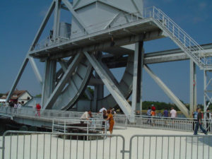 Pegasus Bridge - Photos diverses - Commémorations 2004 - Photos du 60ème anniversaire du débarquement de Normandie. Photo : D-Day Overlord