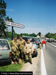 Sainte-Mère-Eglise - Commémorations 2004 - 60ème anniversaire du débarquement et de la bataille de Normandie. Photo : D-Day Overlord