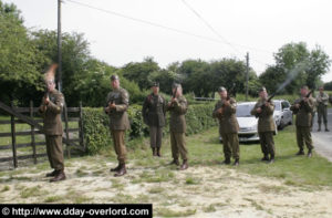 Cérémonie en souvenir de William H. Tucker - Fresville - Commémorations 2009 - 65ème anniversaire du débarquement de Normandie. Photo : D-Day Overlord