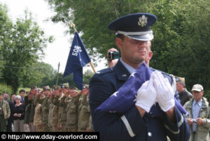 Cérémonie en souvenir de William H. Tucker - Fresville - Commémorations 2009 - 65ème anniversaire du débarquement de Normandie. Photo : D-Day Overlord