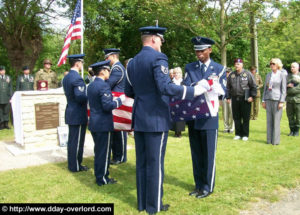 Cérémonie en souvenir de William H. Tucker - Fresville - Commémorations 2009 - 65ème anniversaire du débarquement de Normandie. Photo : D-Day Overlord