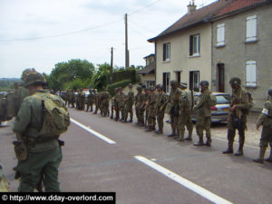 Marche des parachutistes - Commémorations 2006 - 62ème anniversaire du débarquement de Normandie. Photo : D-Day Overlord