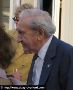 Bernard Dargols, vétéran franco-américain de la 2nd (US) Infantry Division - Colleville-sur-Mer - Commémorations 2007 - 63ème anniversaire du Débarquement de Normandie. Photo : D-Day Overlord