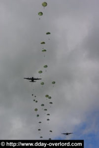 Parachutage interallié - La Fière - Commémorations 2009 - 65ème anniversaire du débarquement de Normandie. Photo : D-Day Overlord