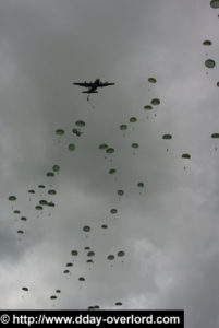 Parachutage interallié - La Fière - Commémorations 2009 - 65ème anniversaire du débarquement de Normandie. Photo : D-Day Overlord