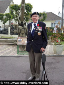 Hommages aux commandos - Commémorations 2010 - 67ème anniversaire du débarquement de Normandie. Photo : D-Day Overlord