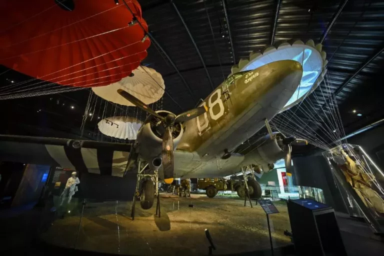C-47 Dakota Monument (Sainte-Mère-Église)